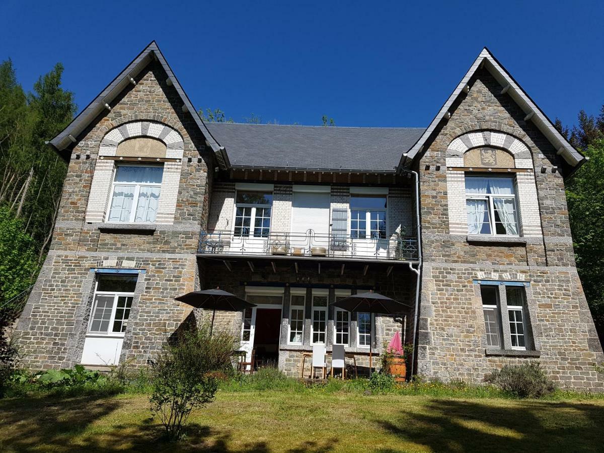 Panama Selva Backpacker Hotel Dinant Exterior photo